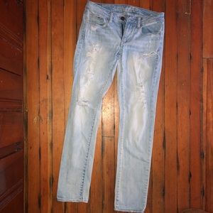 American Eagle Outfitters light wash jeans